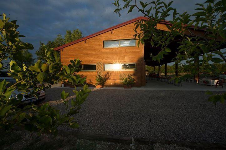 Agriturismo Arte Contadina Fiorenzuola dʼArda Екстериор снимка